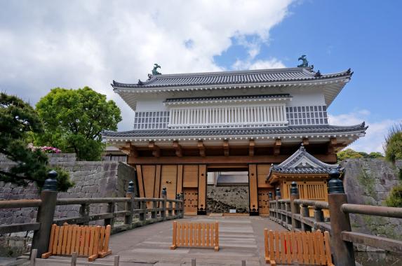 Goromon Gate (Tsurumaru Castle Ruins) / 鶴丸城御楼門③