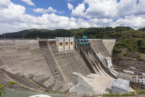 Tsuruta Dam / 鶴田ダム
