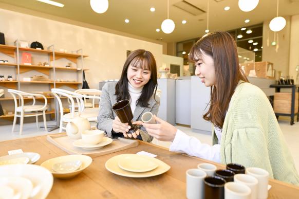 Satsuma Ware Café &  Shop