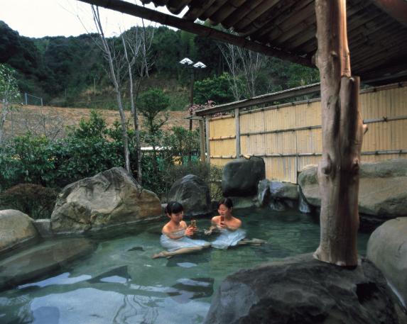 Shibi hot spring / 紫尾温泉