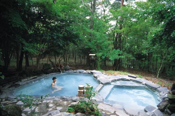 Kirishima Open-air Onsen / 霧島の露天風呂