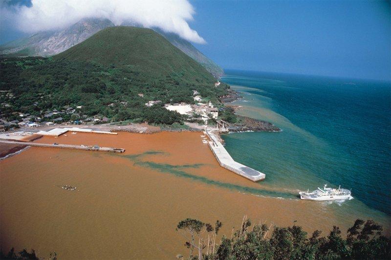 モデルコース「火山と温泉の島で大地の鼓動を聴く」-1