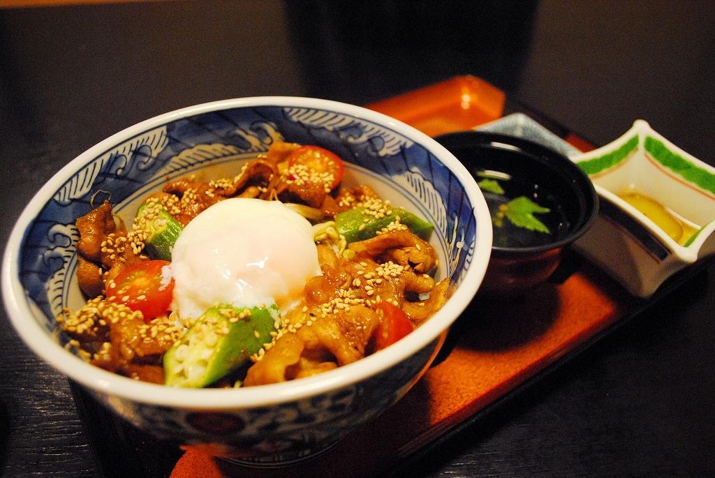  温たまらん丼 