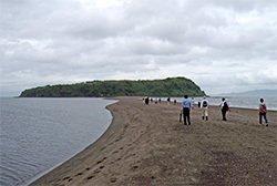 知林ヶ島の砂の道（指宿市・チリリンロード）-1