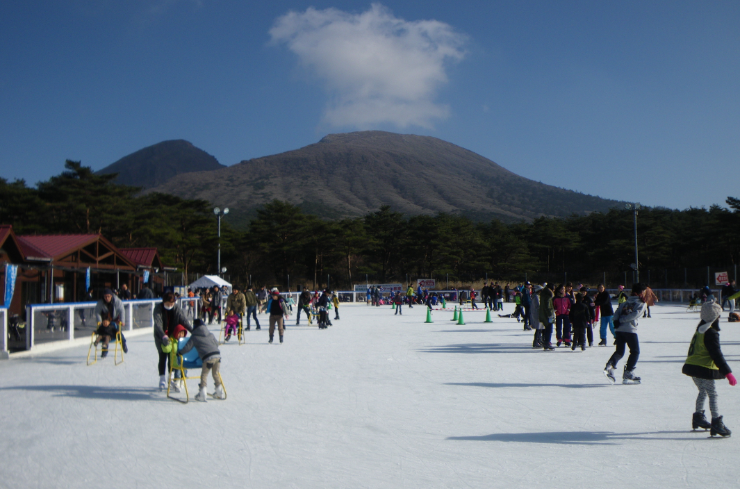 日本最南端の屋外アイススケート場-1