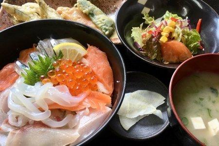  活魚料理 ドライブイン大浦 