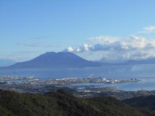 #桜島&nbsp;#指宿道路上（鹿児島市）の展望台&nbsp;#錦江湾-1