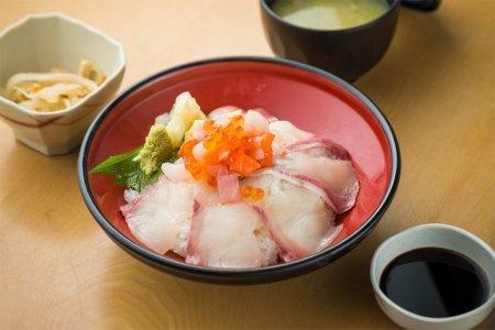  道の駅たるみず湯っ足り館 