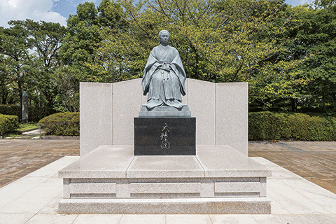 47_Statue of Tenshōin-1