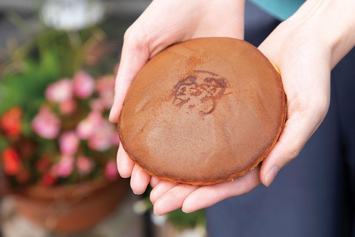 どれを買うか迷っちゃう！種類豊富な和洋菓子-1