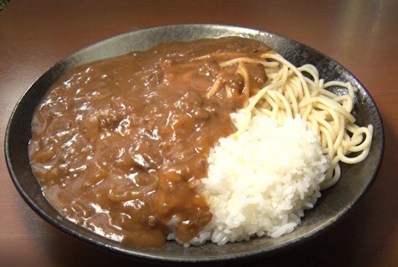 タマリさんおすすめのカレー店へ-1