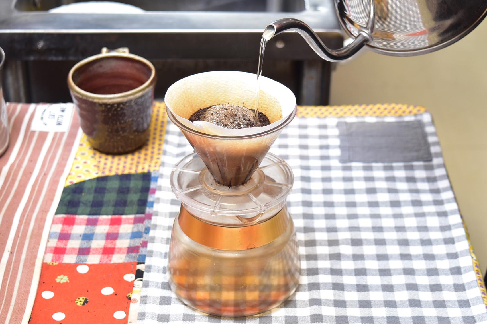 Over a cup of Tokunoshima Coffee-2