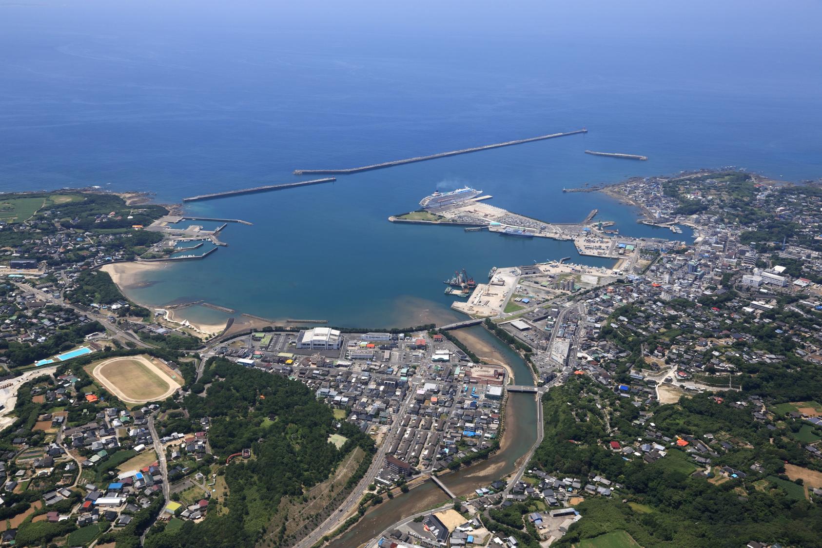 Tanegashima island / Nishinoomote Port-0