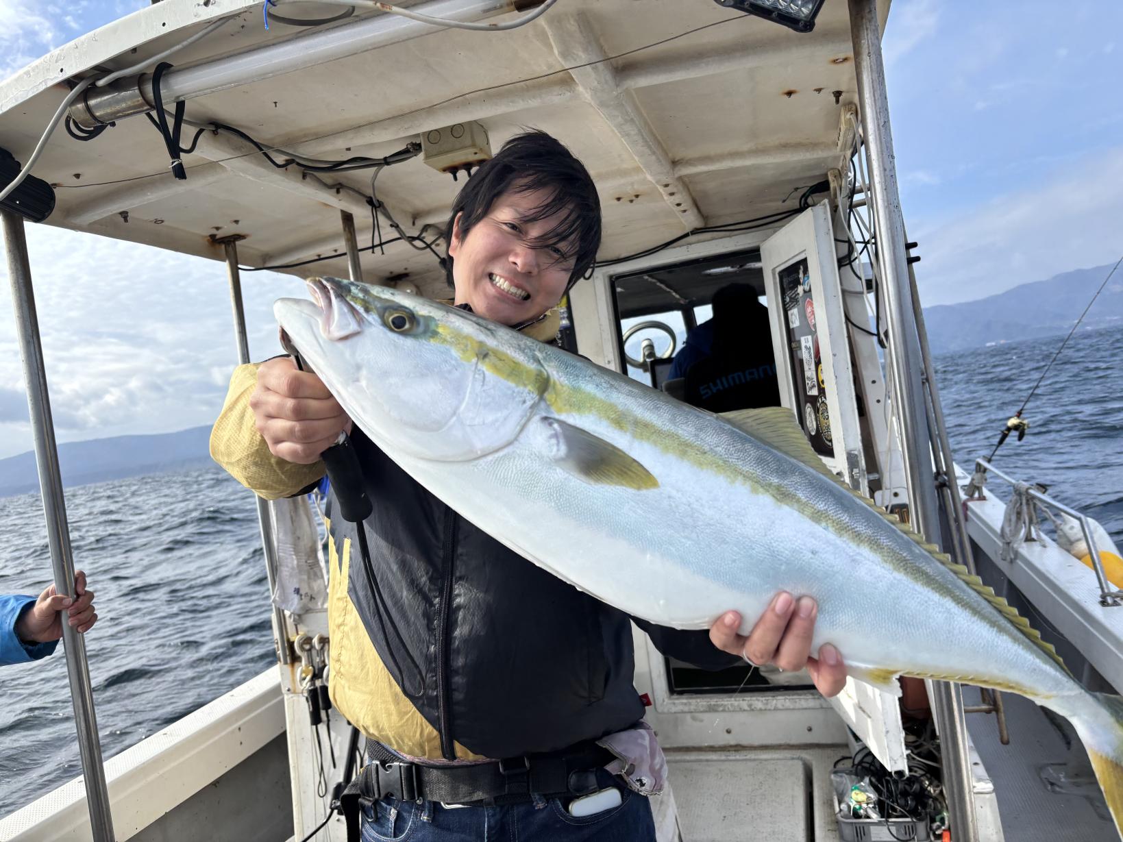 鹿児島で楽しむ絶景釣り体験 | 桜島を背景に錦江湾で多彩な魚種 鹿児島で楽しむ絶景釣り体験 | 桜島を背景に錦江湾で多彩な魚種