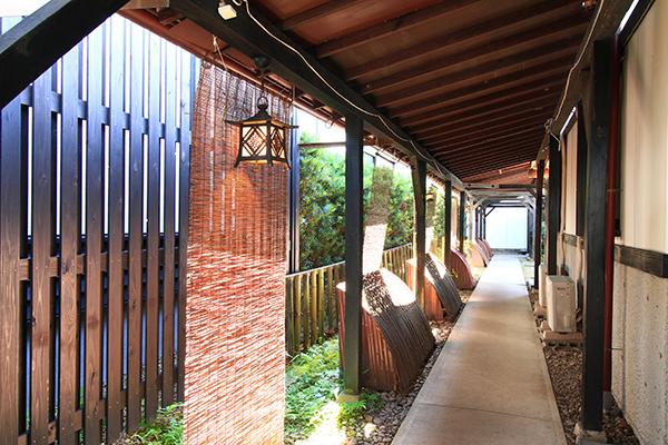 湯之尾温泉　囲炉裏の宿　旅館　早水荘-2