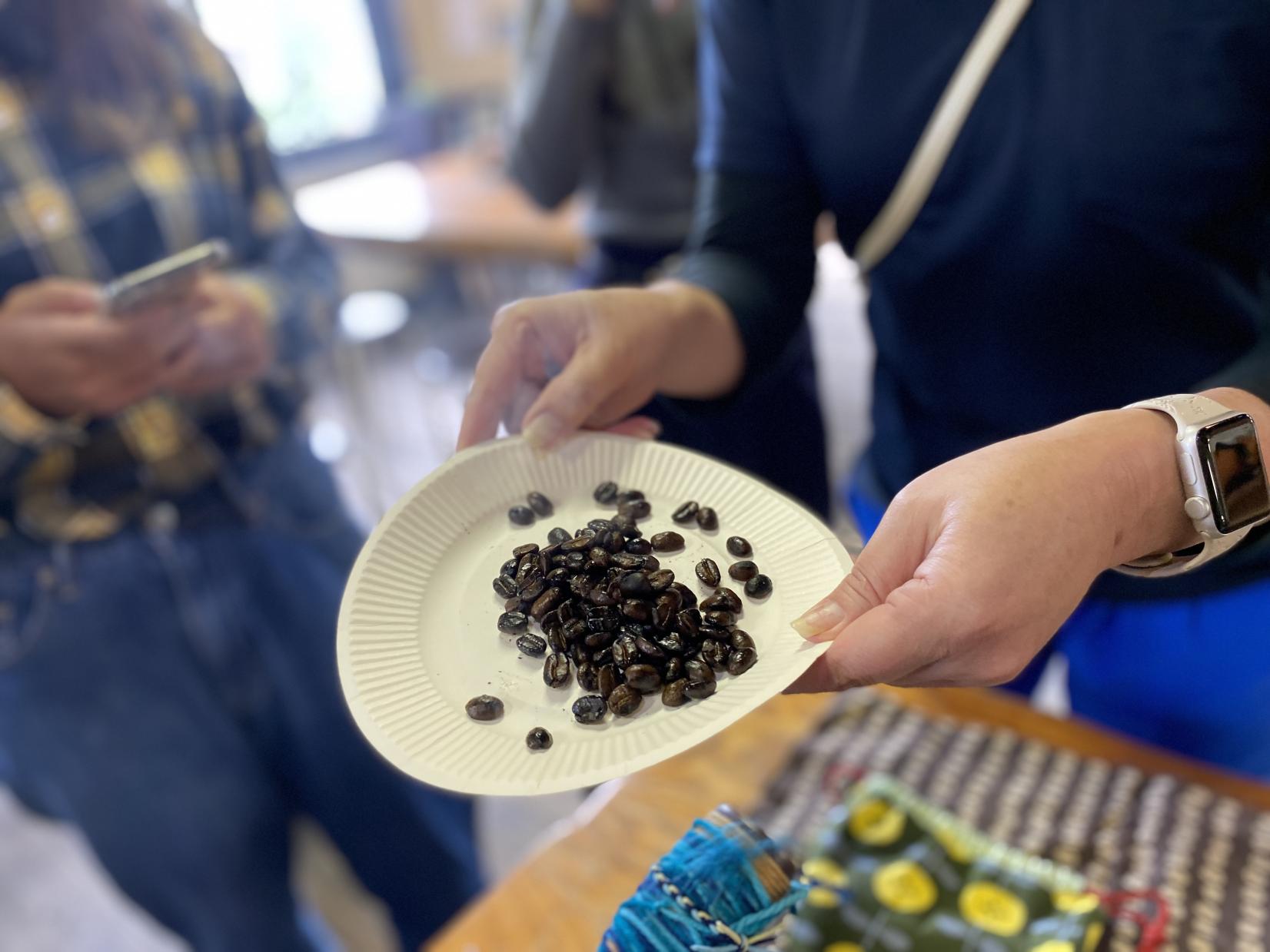 珈琲焙煎レクチャーと焙煎体験-4