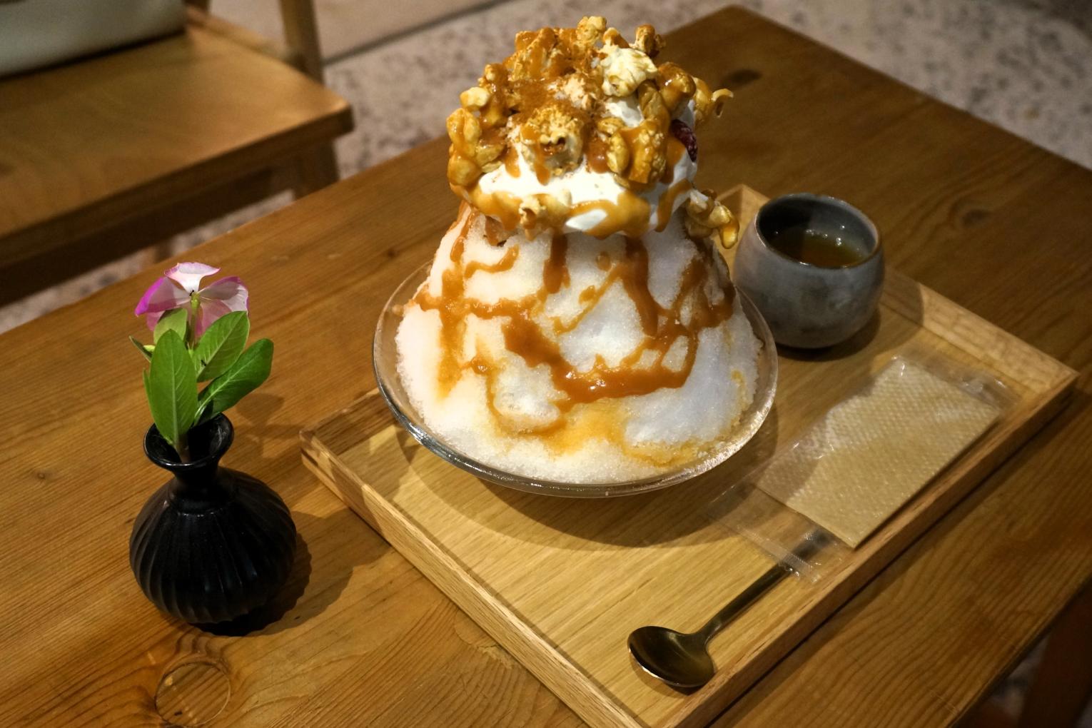 ⑤約100年前の石蔵を改装した、静かなカフェ「光芒」-3