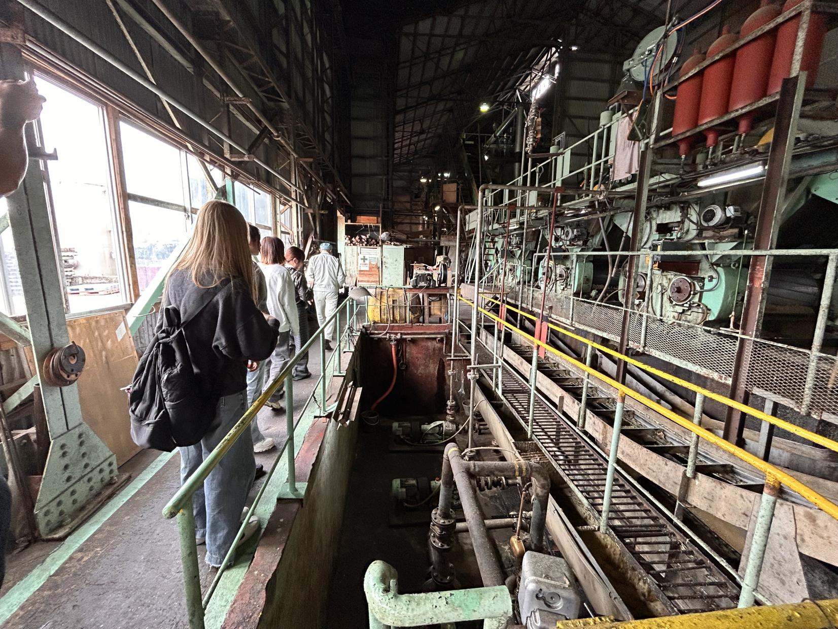 富国精糖の工場でお砂糖ができるプロセスを学びます。-1