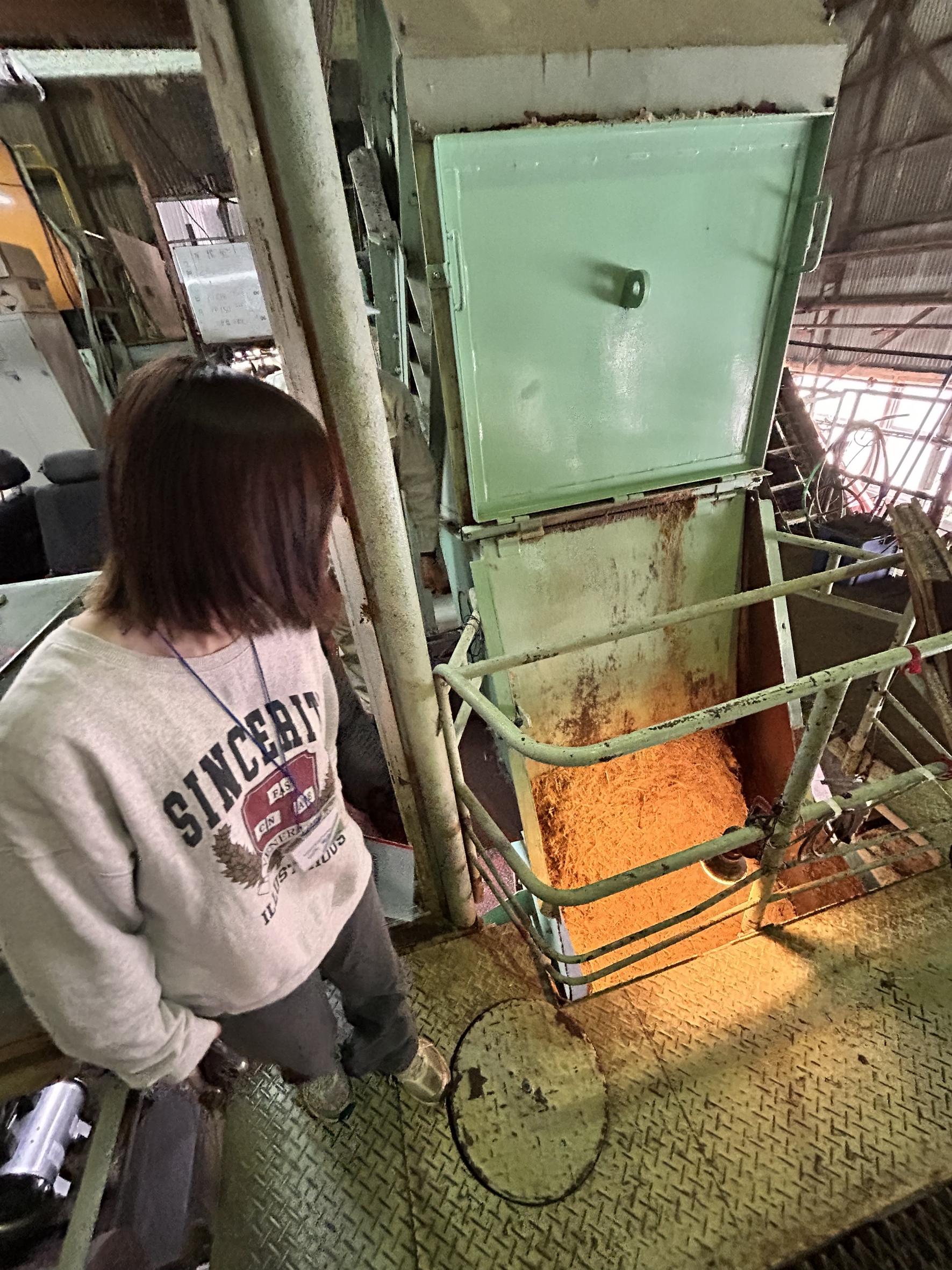 富国精糖の工場でお砂糖ができるプロセスを学びます。-3