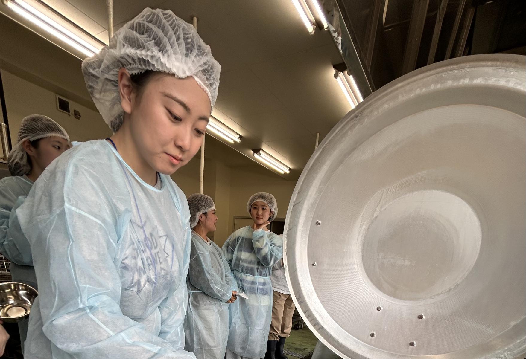 パッションフルーツの果実から作るリッチなフルーツソース-2