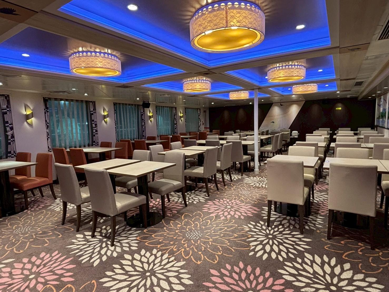 Dining & entertainment-0