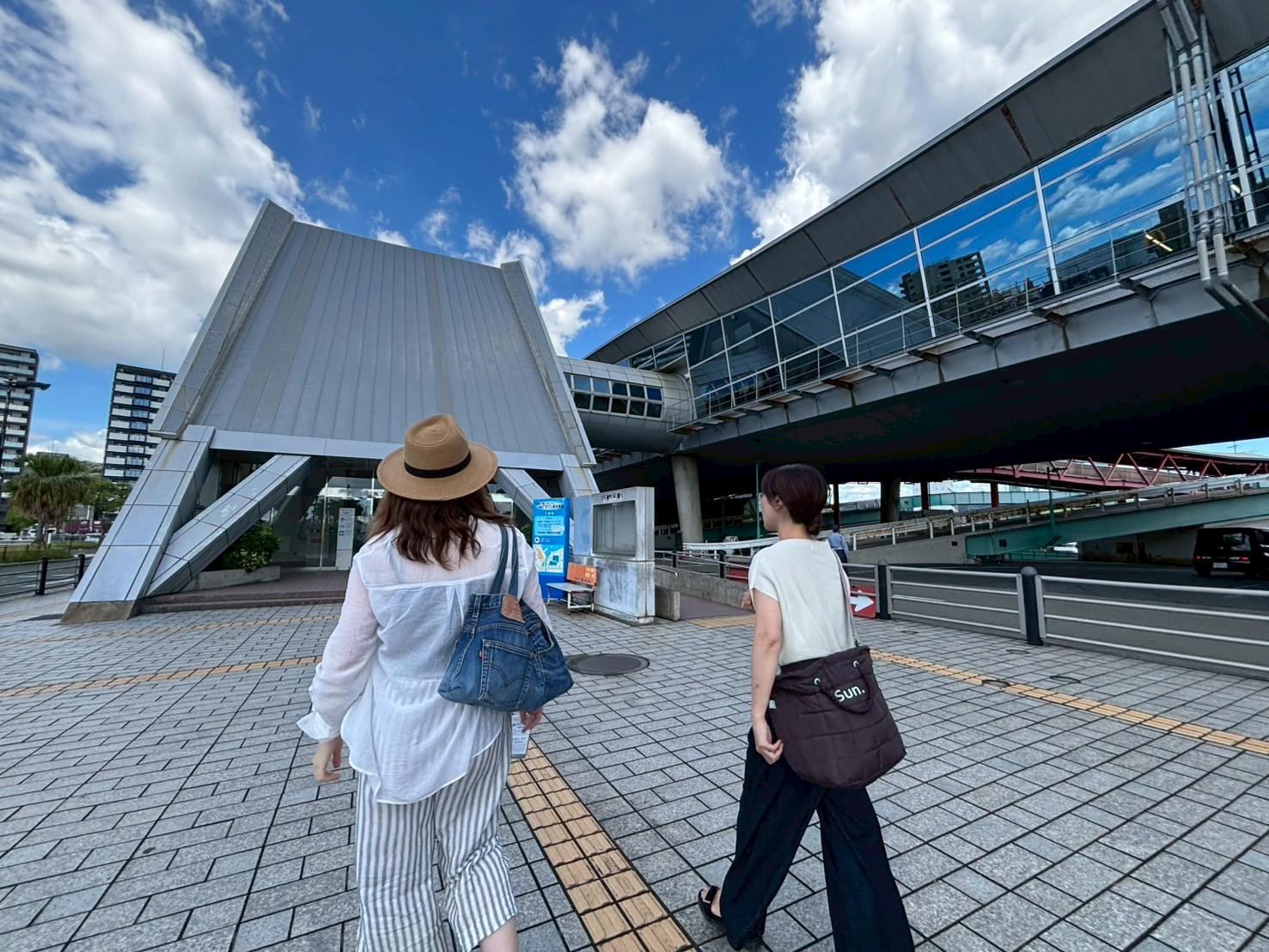 04| Arrive at Suizokukan-mae-1