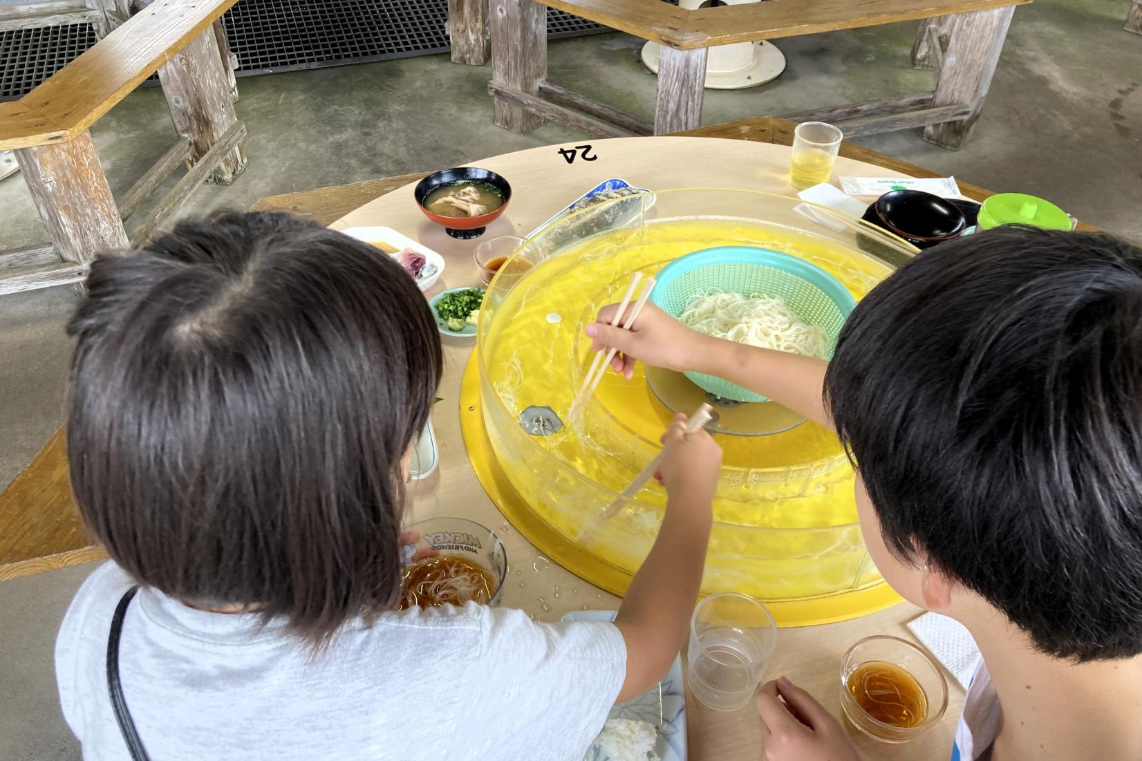 竹中池そうめん流し（湧水町）-3