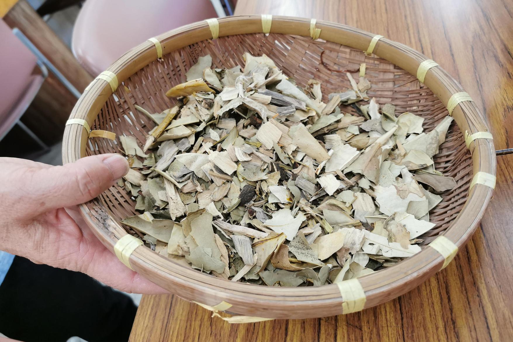 ​​​​​​奄美の里　草木染め・織り・組紐作り体験（鹿児島市）-1
