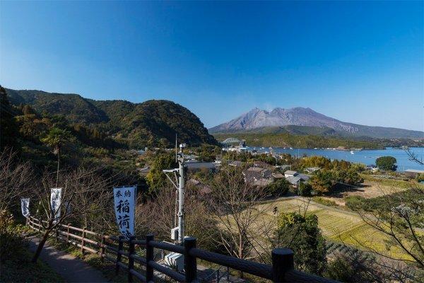 牛根麓埋没鳥居（稲荷大明神）-0