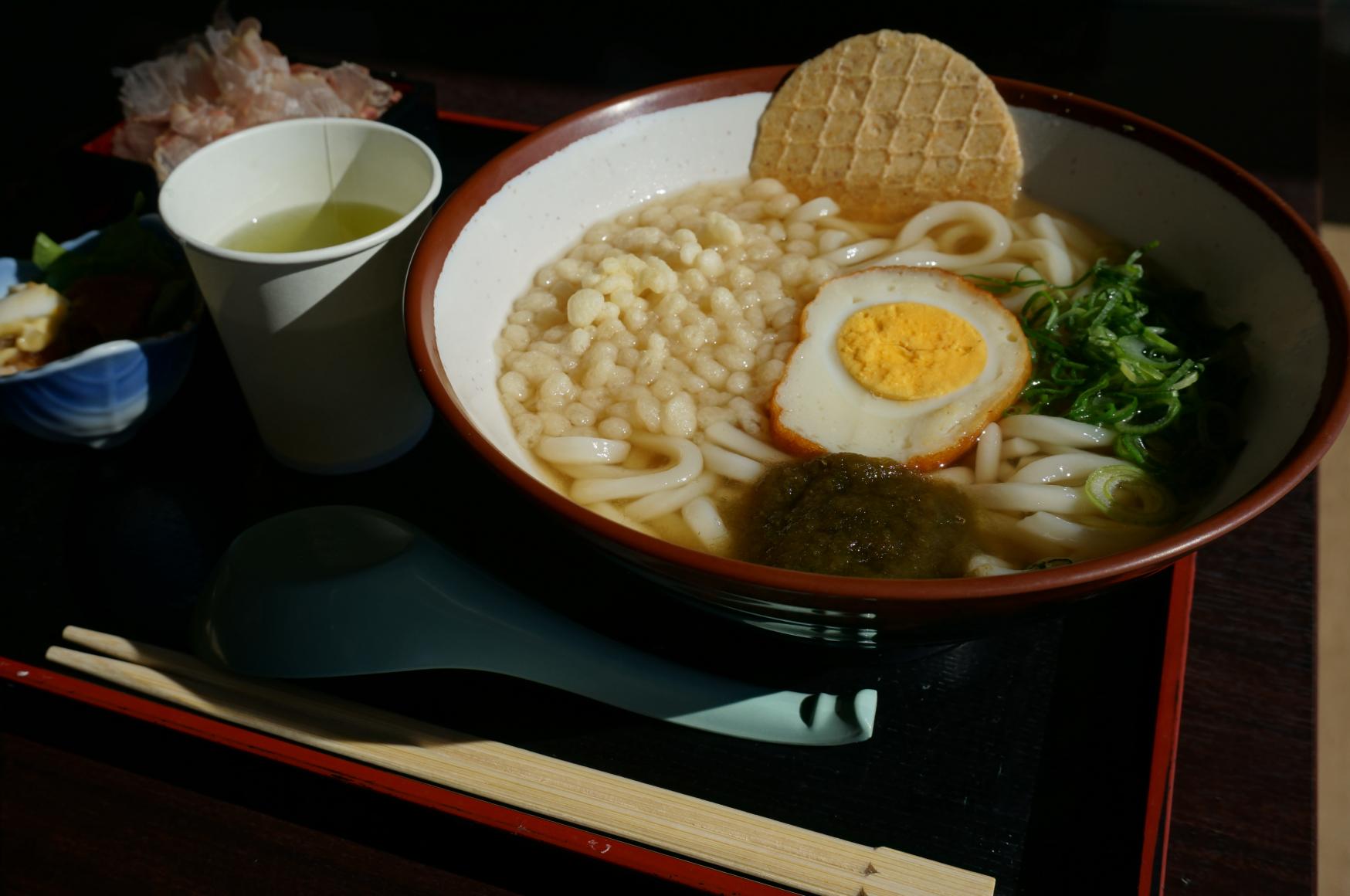 だし香るみなとうどん-1