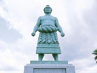 Commemorative Statue of the 46th Yokozuna, Asashio Taro-1