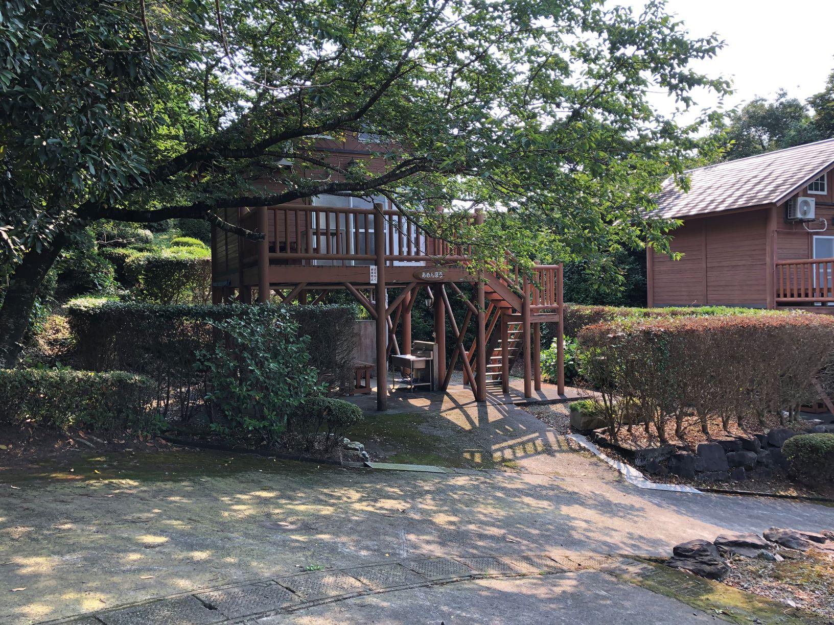 下小原池公園ログハウス-1