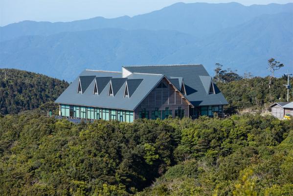 鹿児島県照葉樹の森・稲尾岳ビジターセンター-0