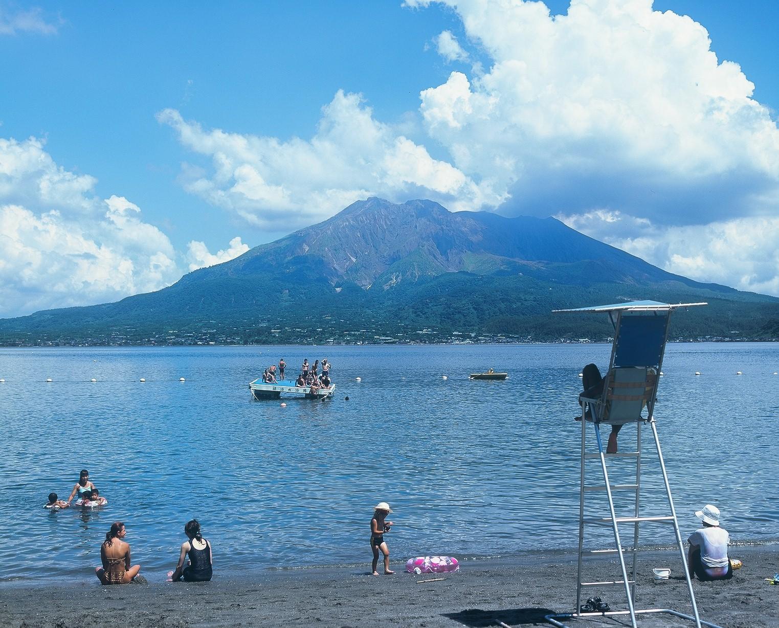 磯海水浴場 観光スポット 公式 鹿児島県観光サイト かごしまの旅