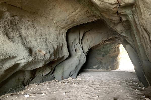 Chikura Cavern-3