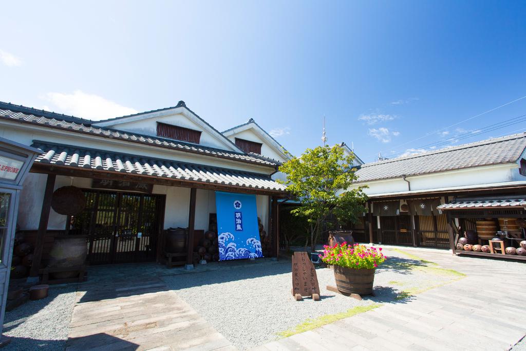 Satsuma Shuzo Shochu Distillery "Meijigura"-1