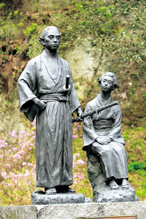 坂本龍馬・お龍新婚旅行湯治碑-6