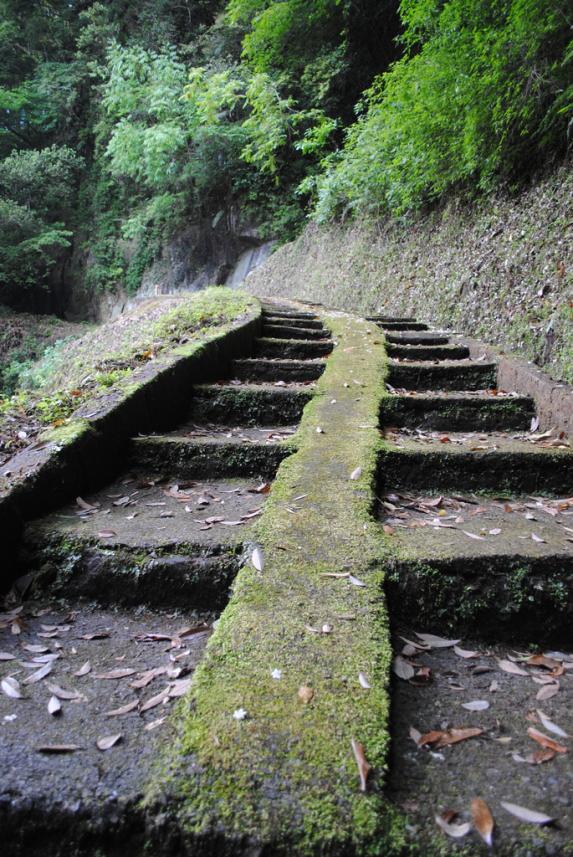 坂本龍馬・お龍新婚旅行湯治碑-8