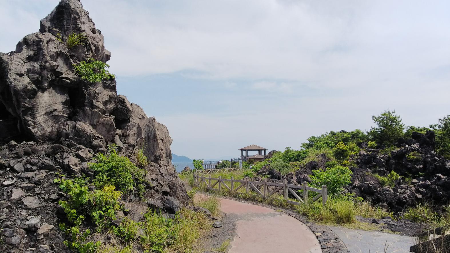 「桜島」溶岩なぎさ公園足湯-8