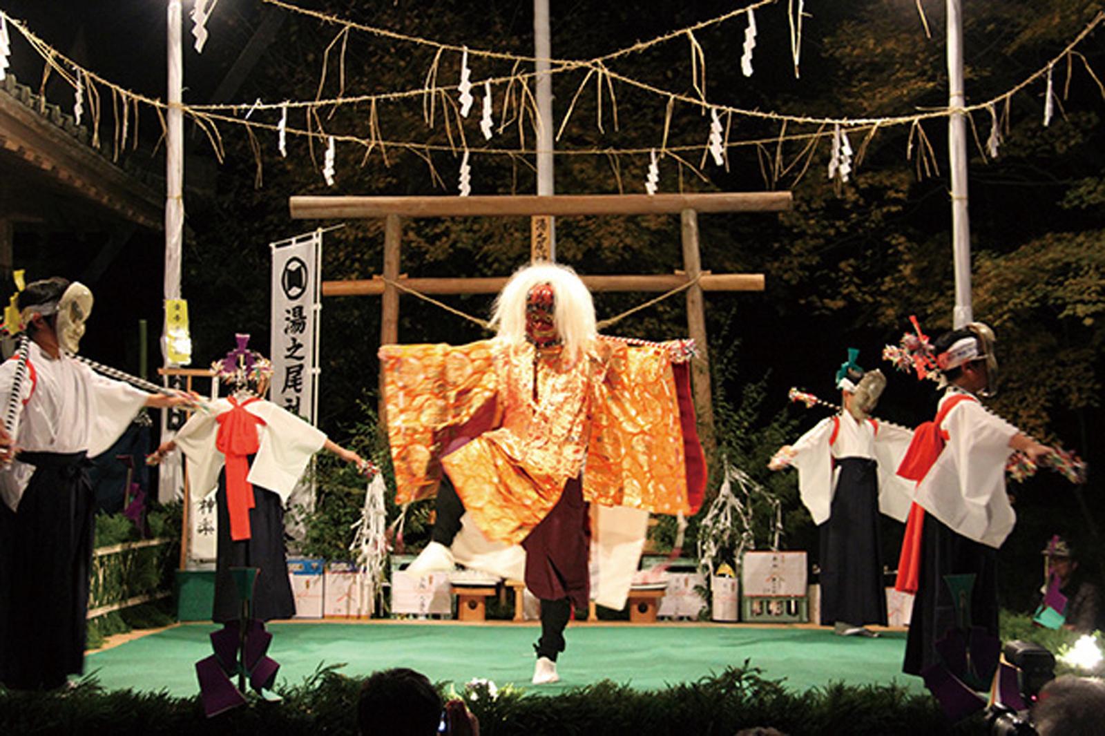 湯之尾神社の神舞-1