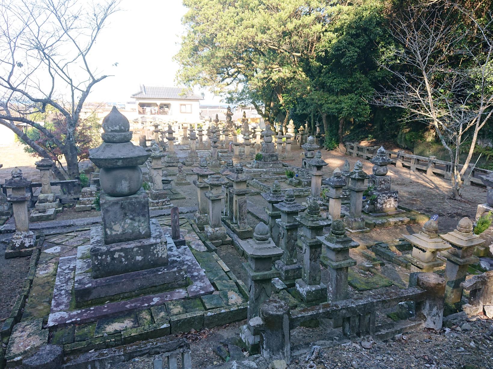 今和泉島津家墓地-2