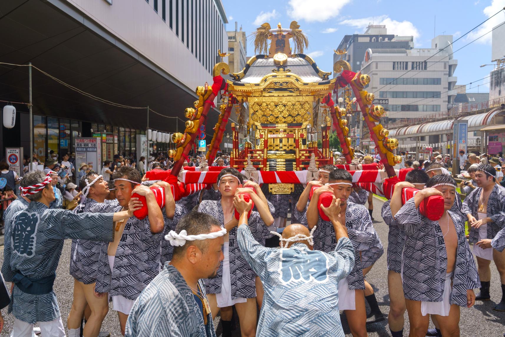 写真提供：鹿児島おぎおんさぁ振興会