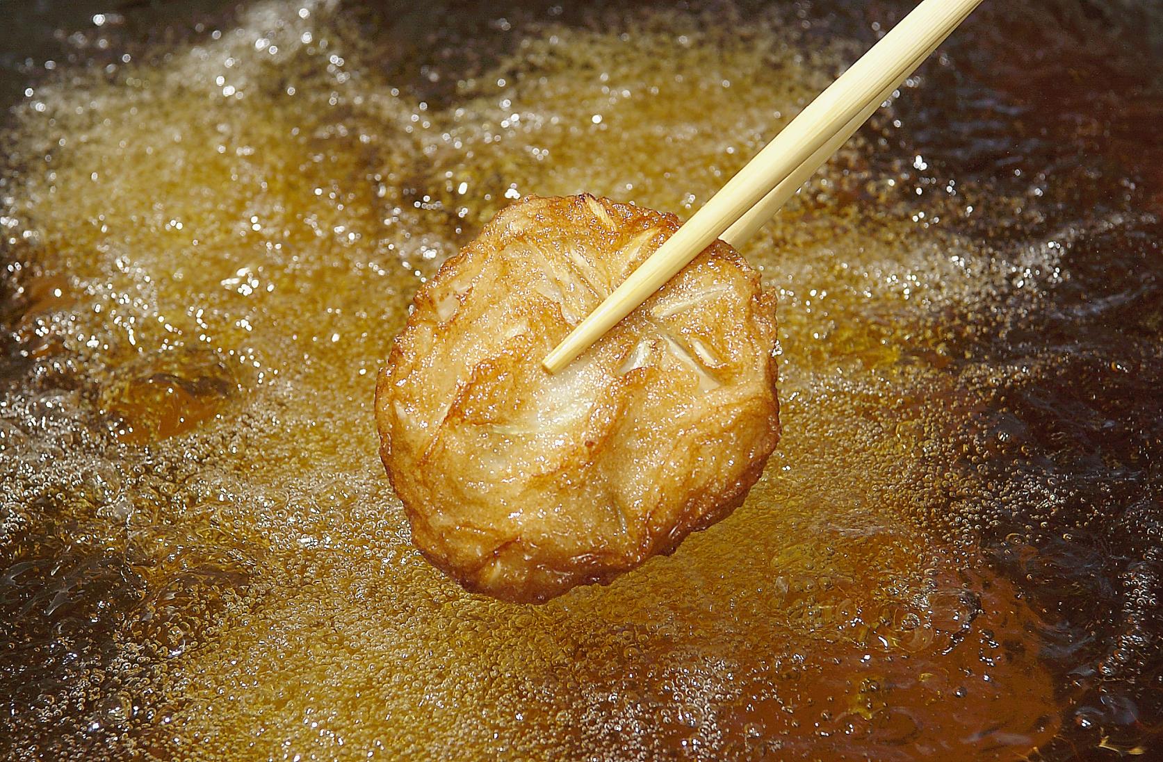 Satsumaage Shop Agetateya (Deep-fried fish paste)-1
