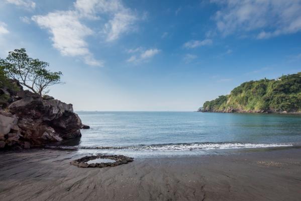 有村海岸　天然温泉掘り体験-0