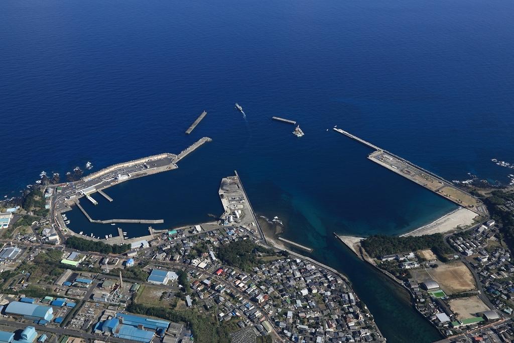 Miyanoura port-3