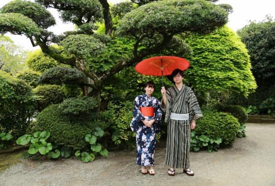 Tản bộ xung quanh Khu dinh thự samurai trong bộ kimono mà bạn có thể mang về nhà!-4
