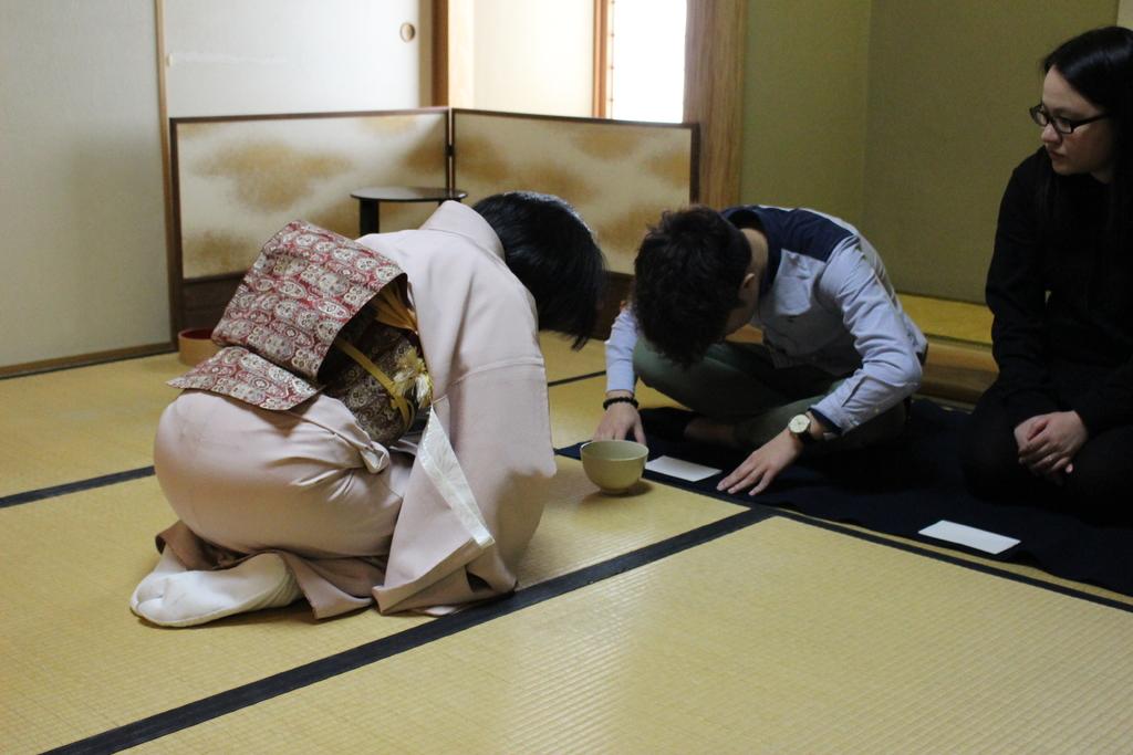 Experience tea ceremony in a traditional tea room-7