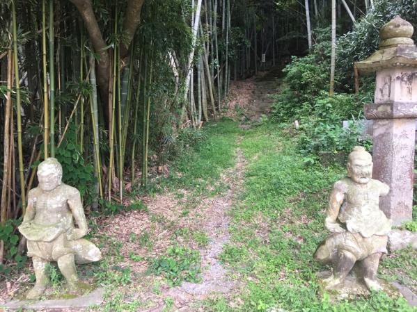 桂山寺跡（赤山靭負の墓）-1