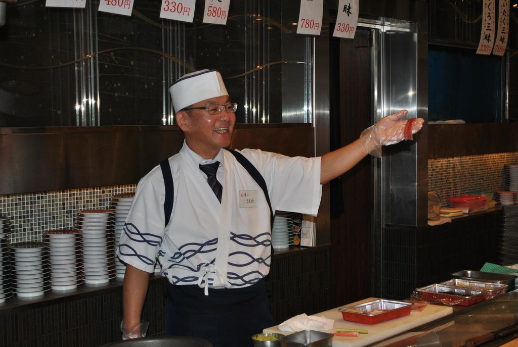Make your own sushi! A sushi chef experience-1