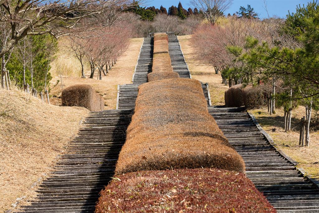 Mt. Kurino sleeper tie stairs-4